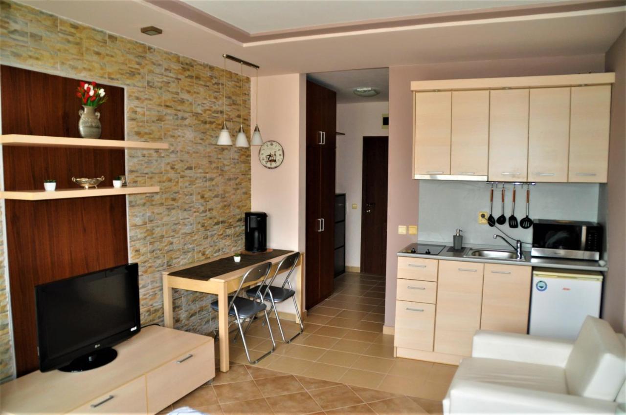 Private Studio In "Green Life Beach Resort Sozopol" Eksteriør billede